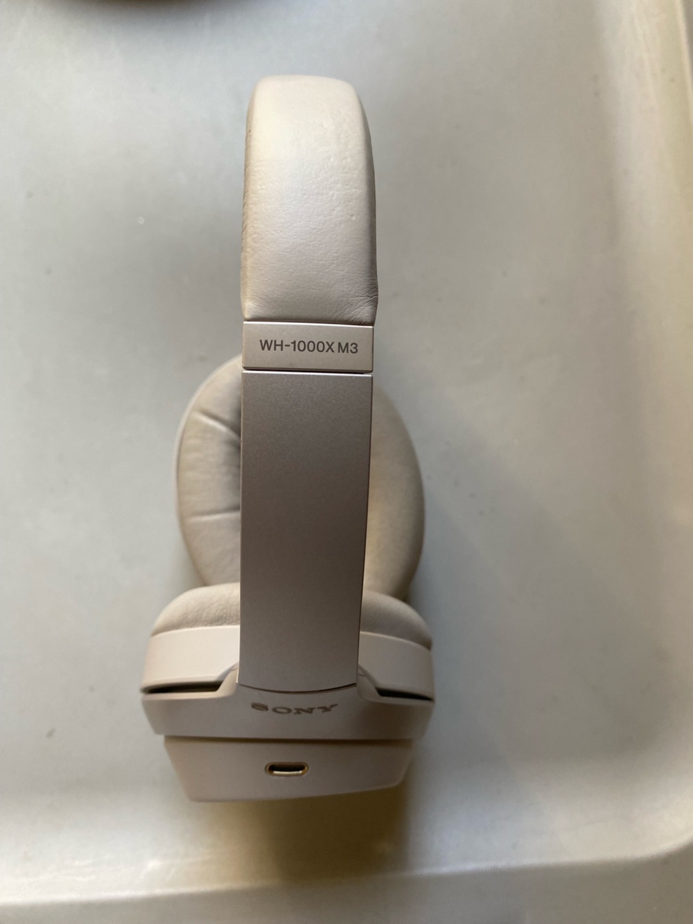 Sony WH-1000XM3 Wireless Noise-Cancelling Headphones - Picture 7 of 11